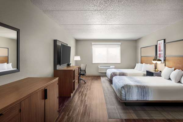 2 Queen Beds, Mobility Accessible Suite, Non-Smoking