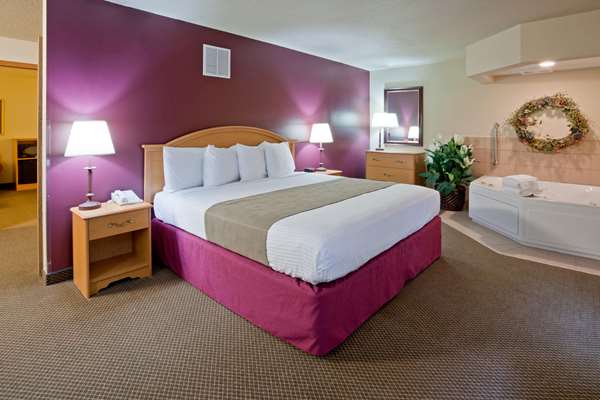 Suite - AmericInn Lodge & Suites Jackson - I-90, Exit 73