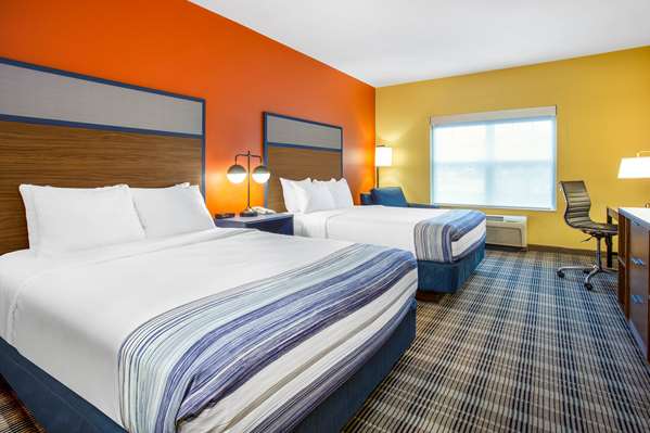  - AmericInn Hotel & Suites Fulton
