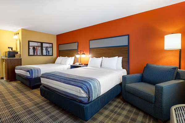  - AmericInn Hotel & Suites Fulton