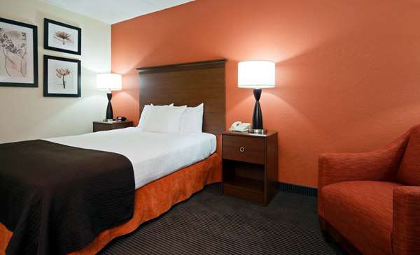 1 Queen Bed, Non-Smoking