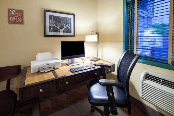 Conference Area - AmericInn Ashland