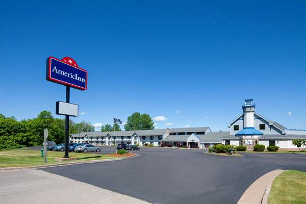 Exterior view - AmericInn Ashland