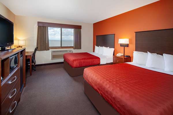 2 Queen Beds, Deluxe Room, Non-Smoking