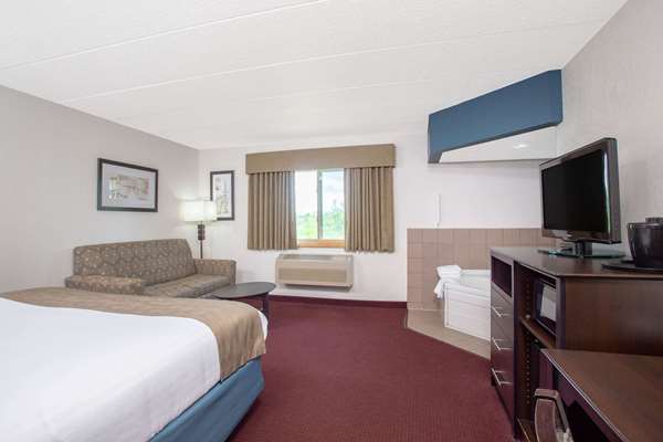 Suite - AmericInn Hayward