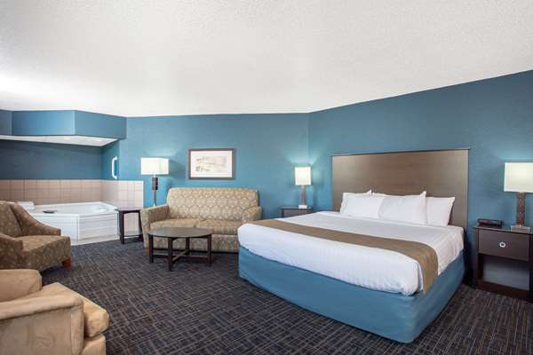 Suite - AmericInn Hayward