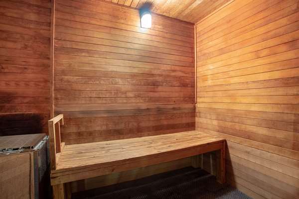 Spa - AmericInn Hayward