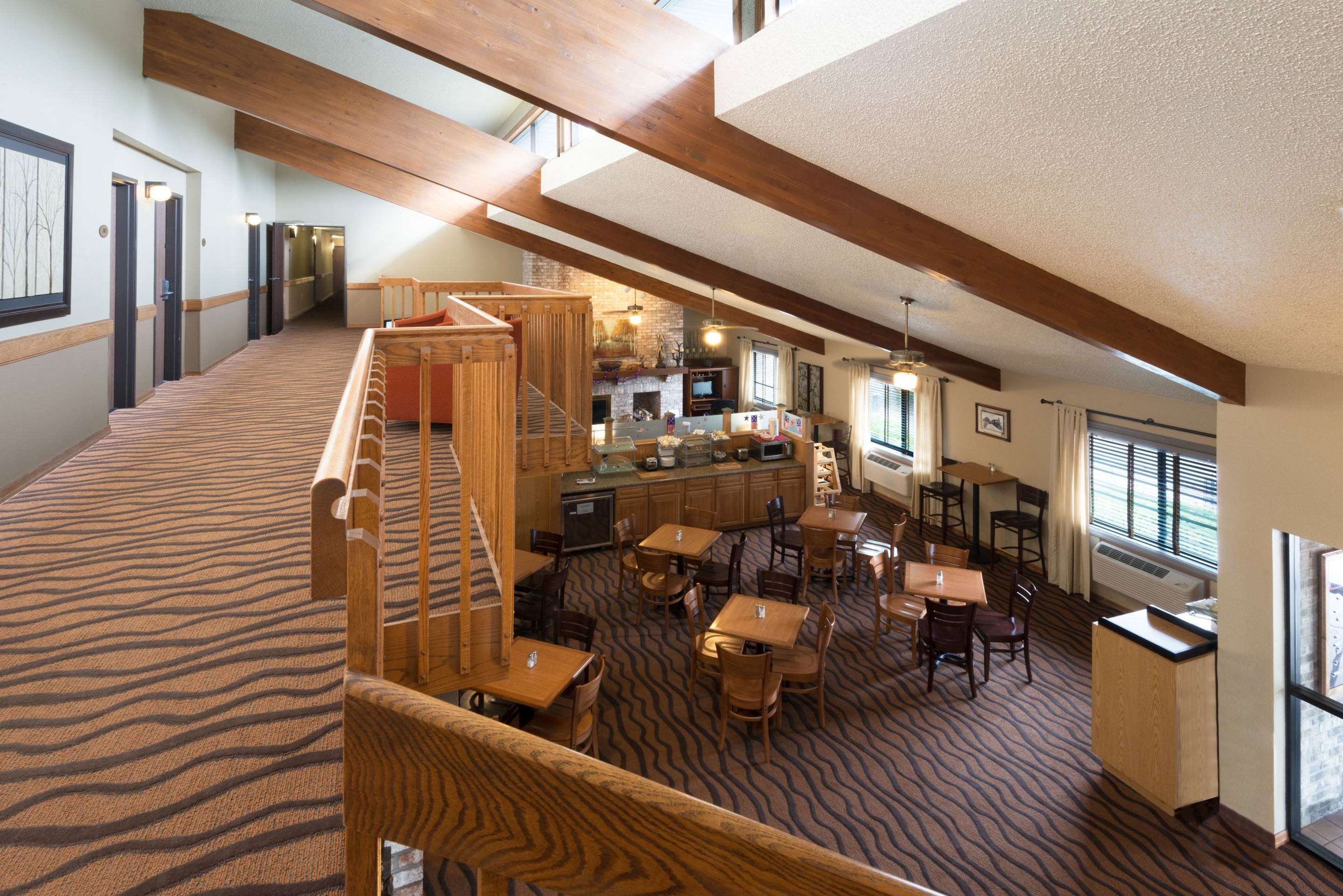 Lobby | AmericInn by Wyndham Minocqua