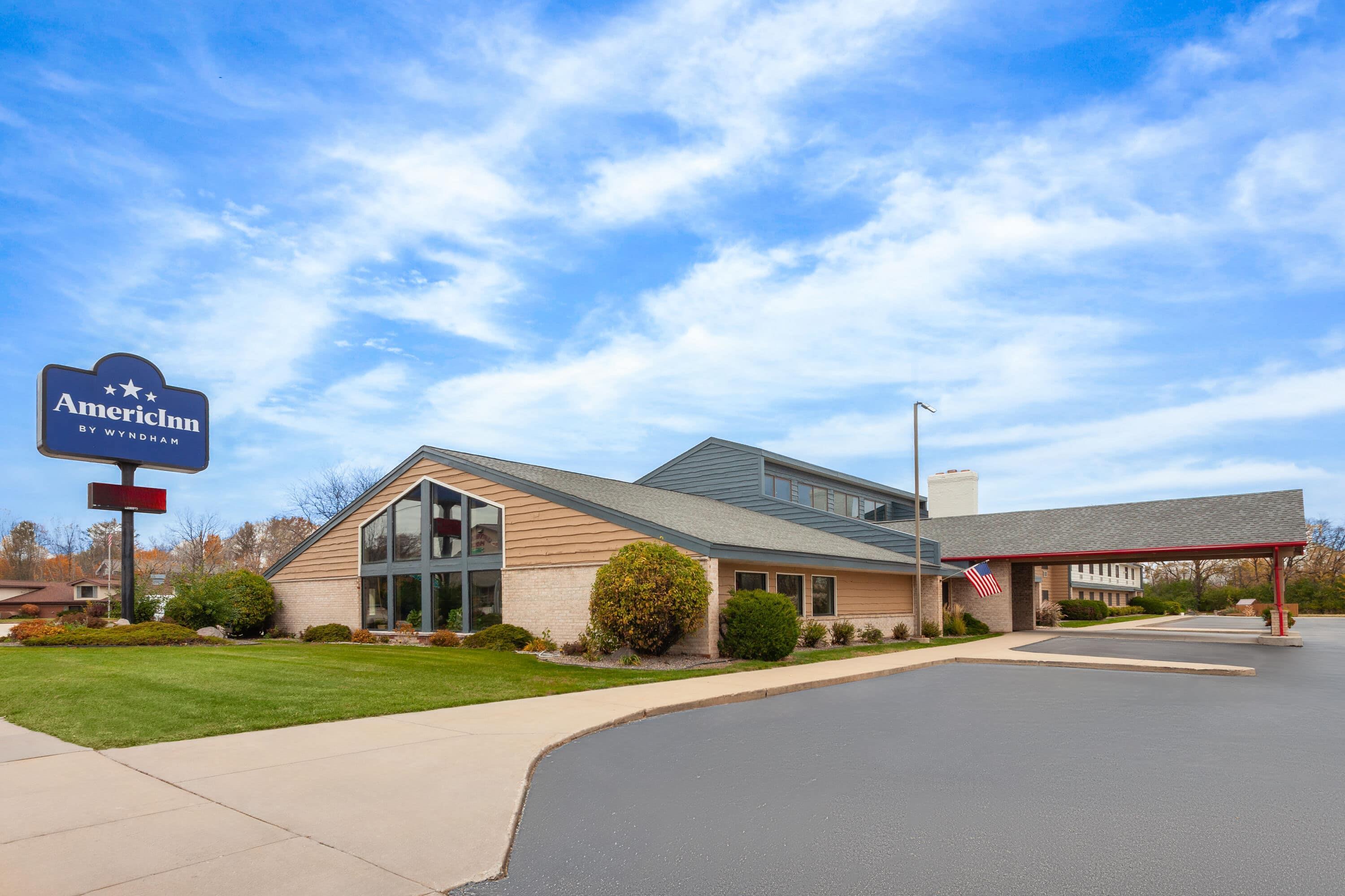Exterior | AmericInn by Wyndham Green Bay West