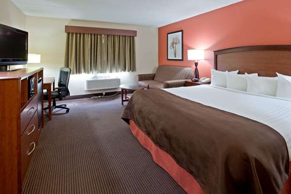  - AmericInn Albert Lea - I-90, Exit 157