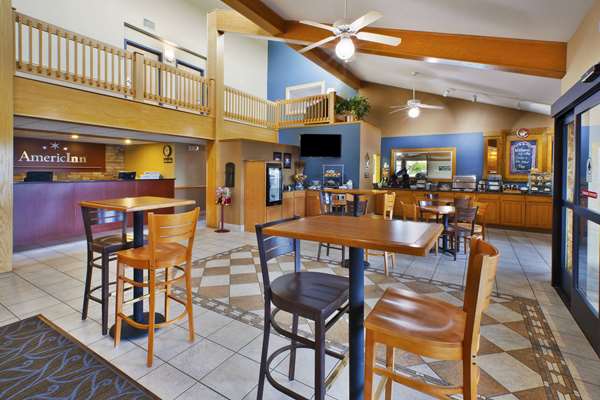  - AmericInn Bay City - I-75, Exit 164