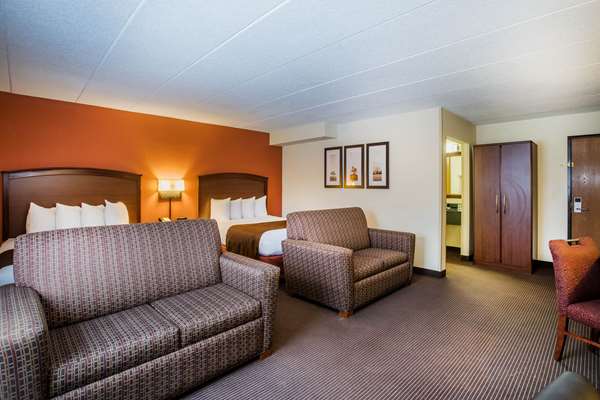 Suite - AmericInn Grand Forks
