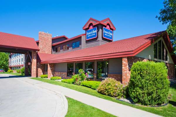 Exterior view - AmericInn Grand Forks