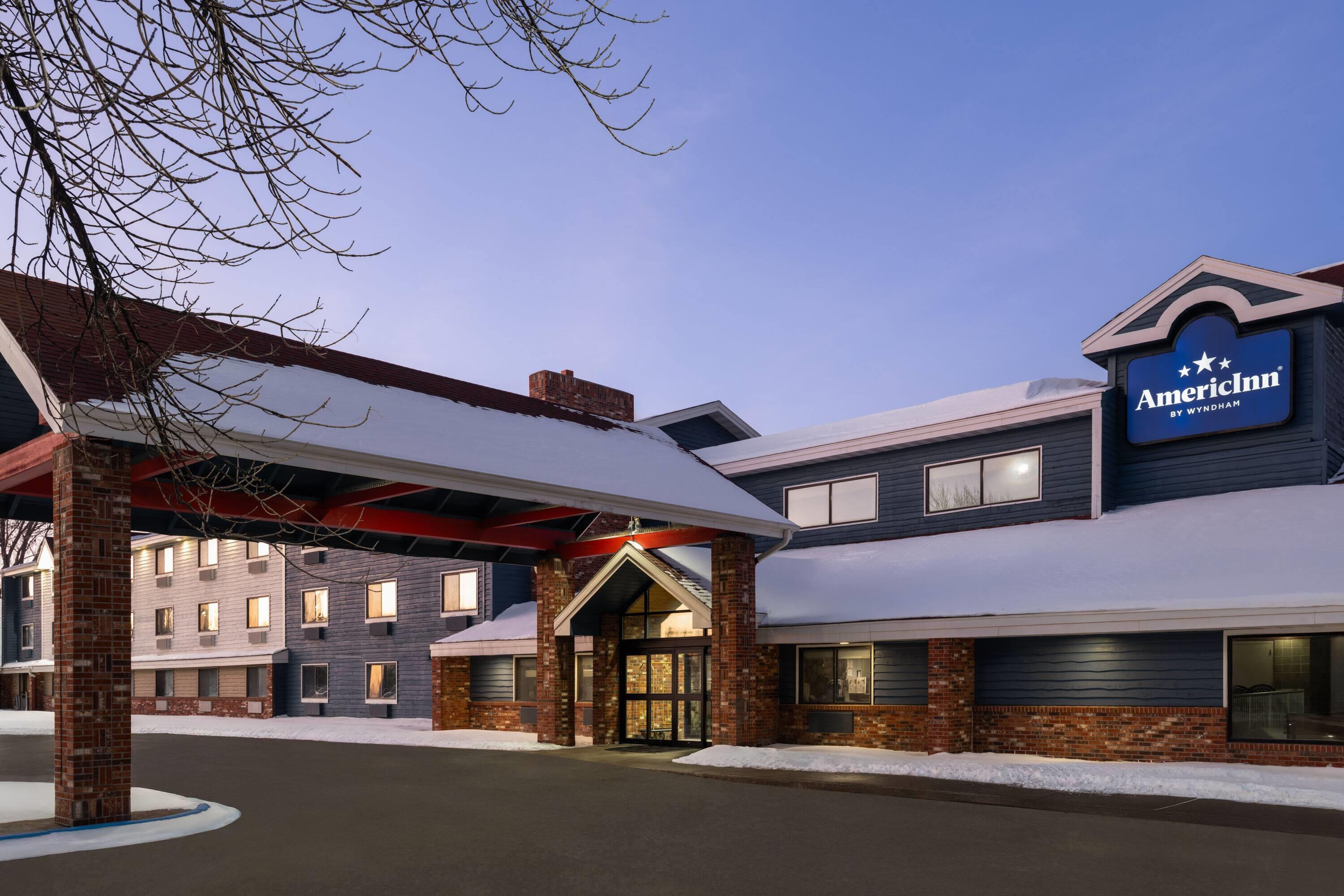 Exterior | AmericInn by Wyndham Grand Forks