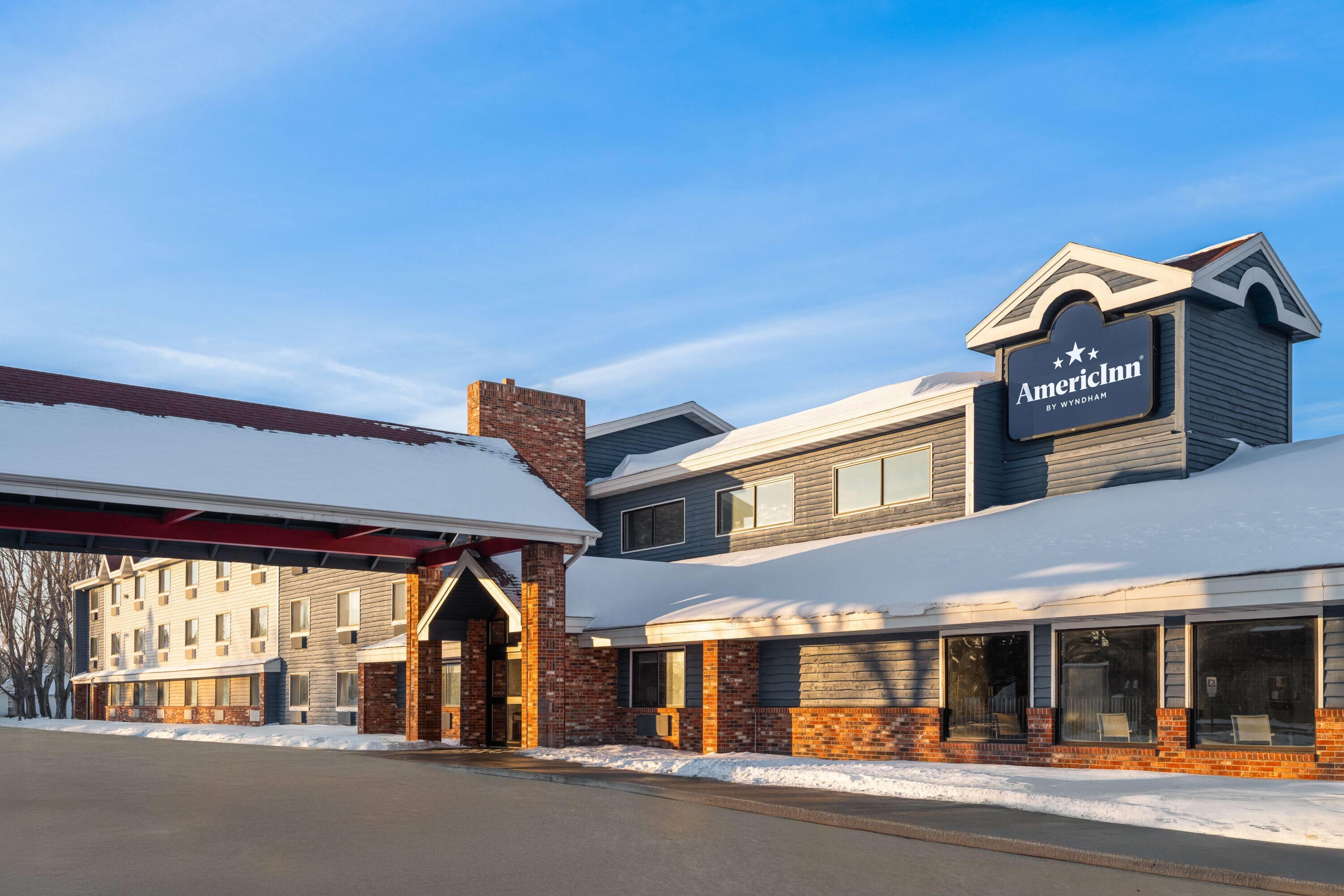 Exterior | AmericInn by Wyndham Grand Forks