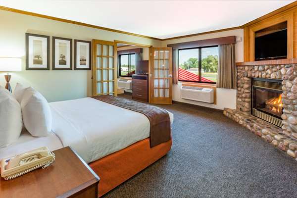 Suite - AmericInn Lodge & Suites Virginia