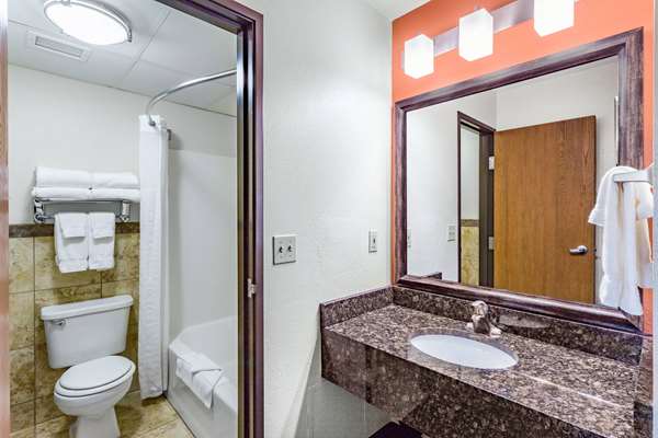  - AmericInn Lodge & Suites Virginia