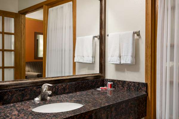  - AmericInn Lodge & Suites Virginia