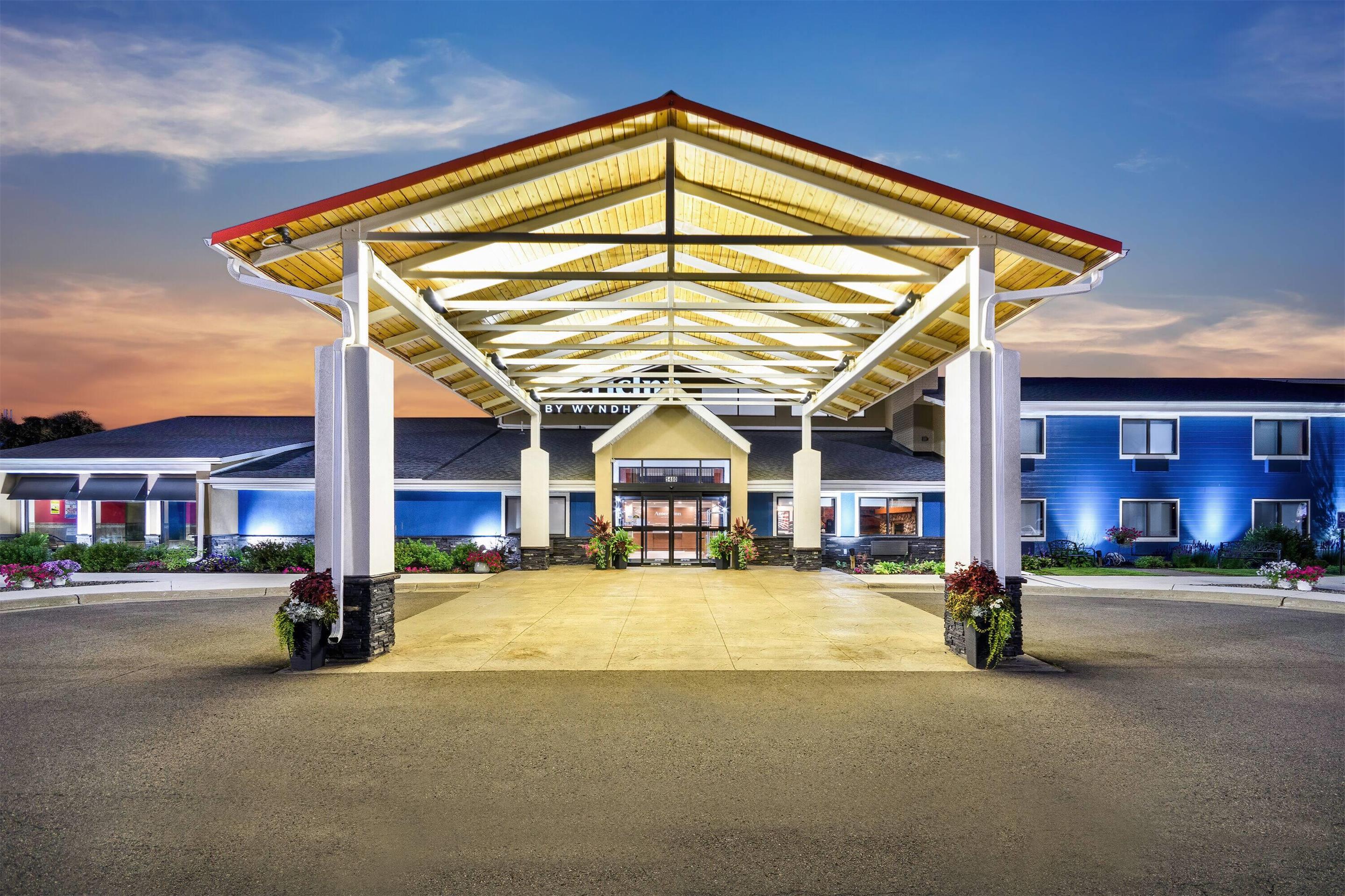 Exterior | AmericInn by Wyndham Virginia