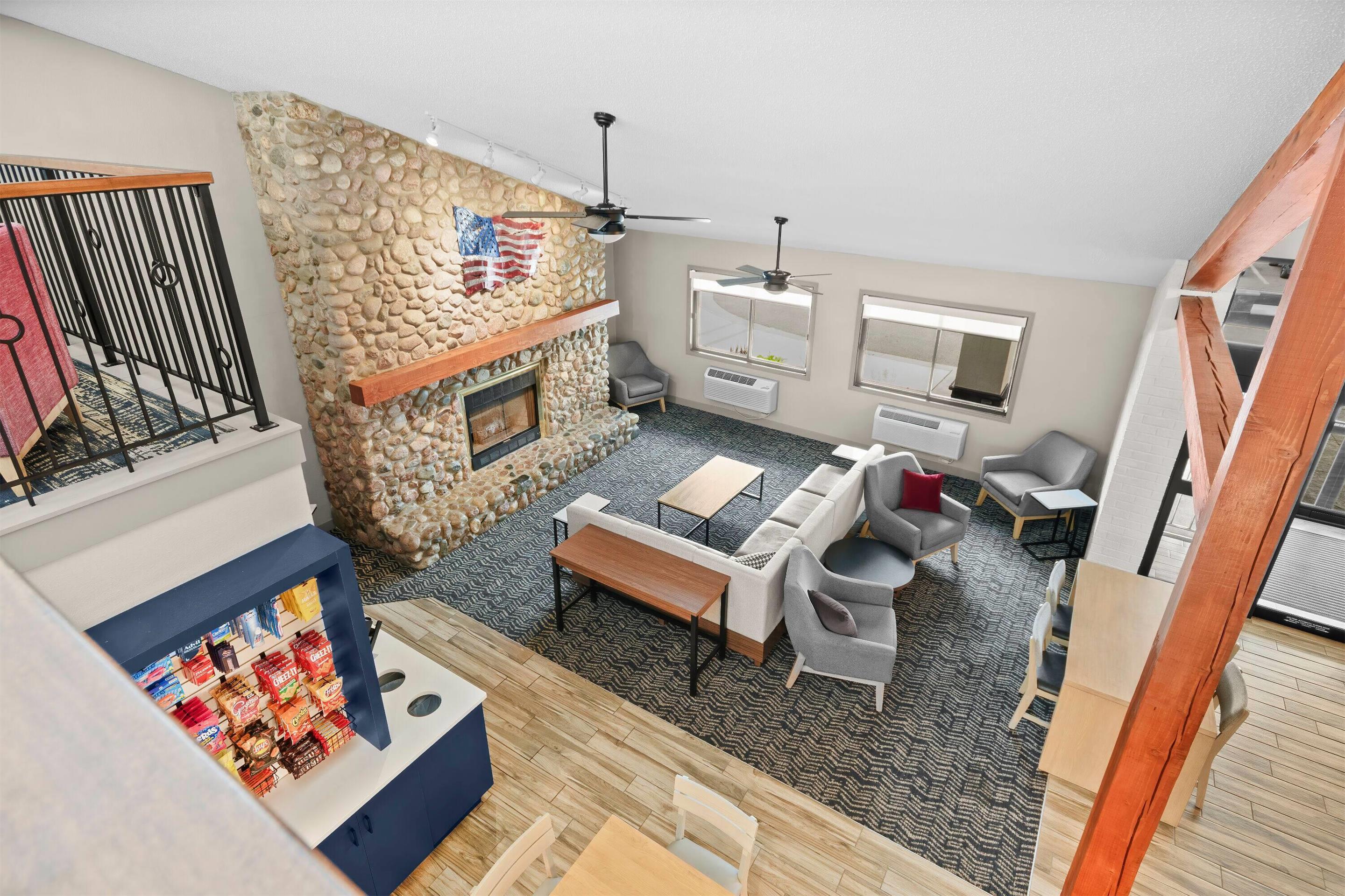 Lobby | AmericInn by Wyndham Virginia