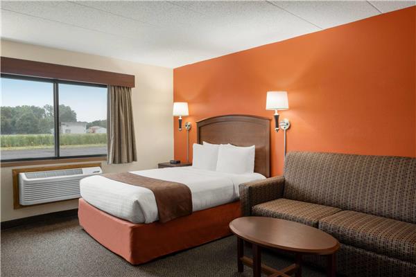1 Queen Bed, Mobility Accessible Room, Non-Smoking