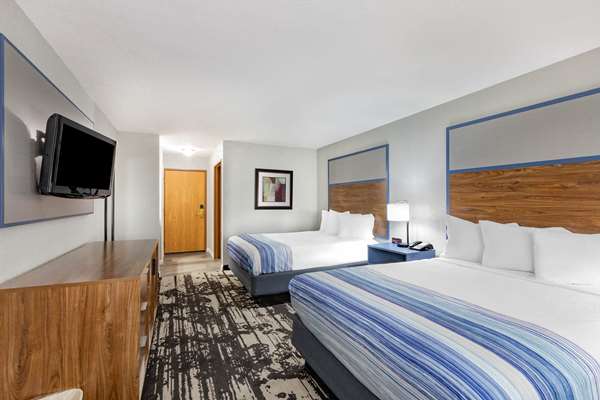  - AmericInn Hotel & Suites Pella