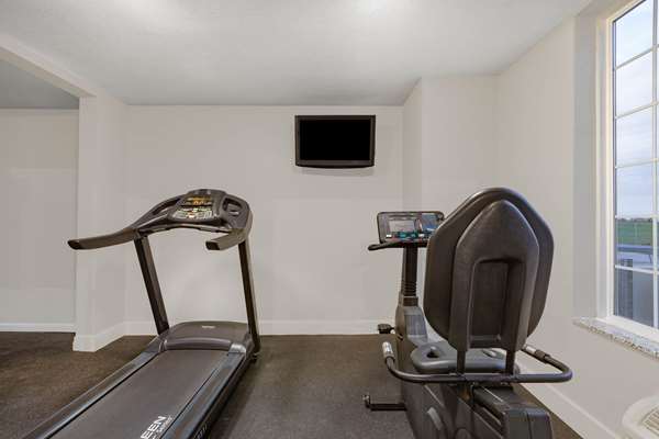 Fitness/ Exercise Room - AmericInn Hotel & Suites Pella
