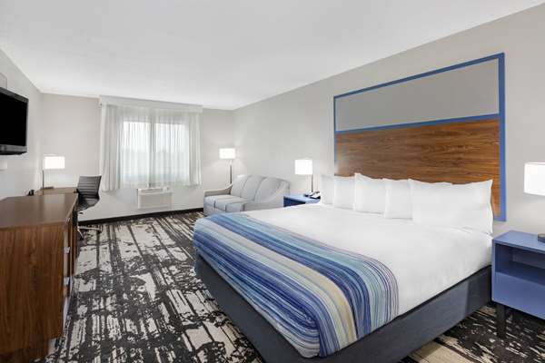  - AmericInn Hotel & Suites Pella