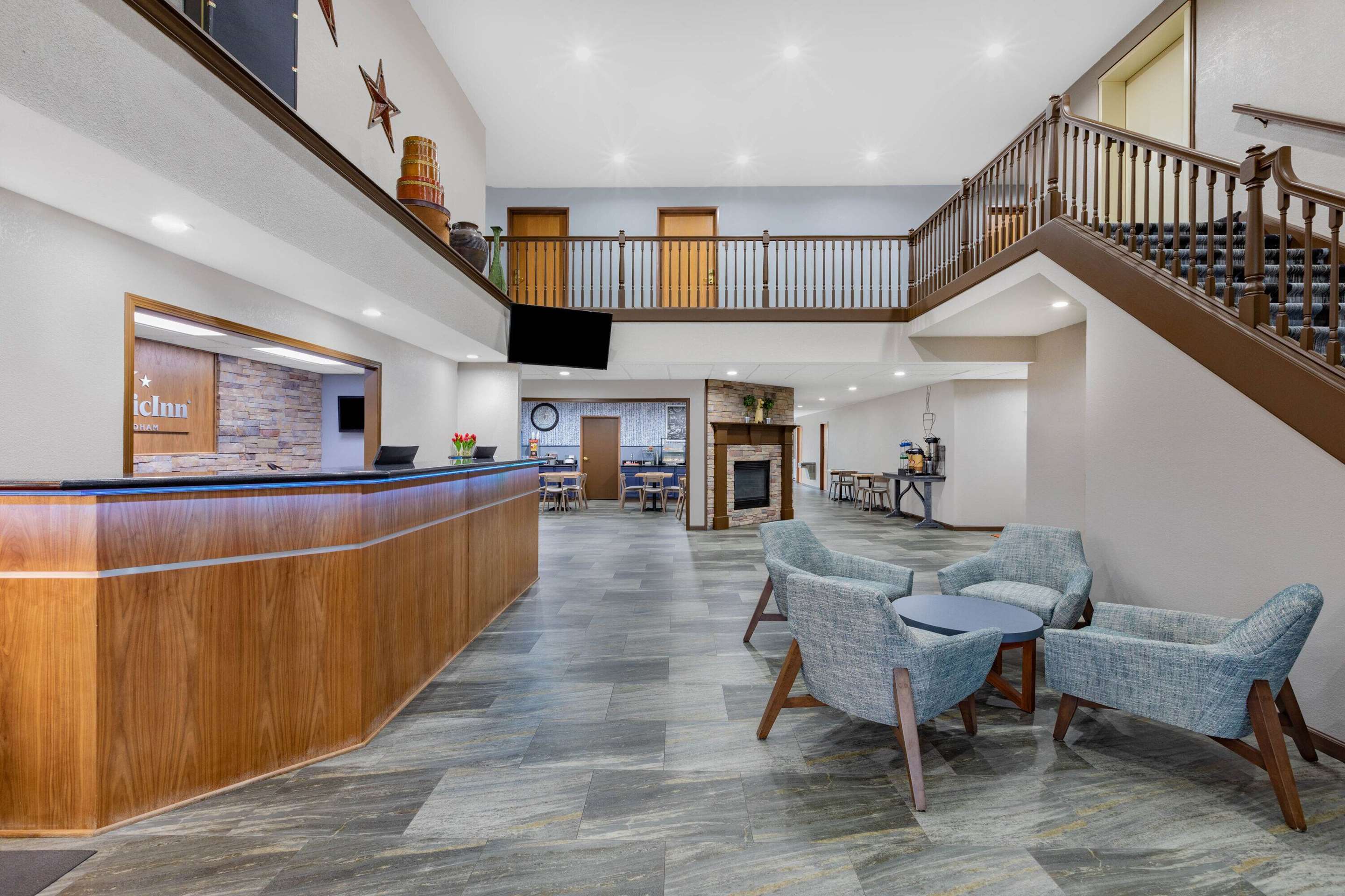 Lobby | AmericInn by Wyndham Pella