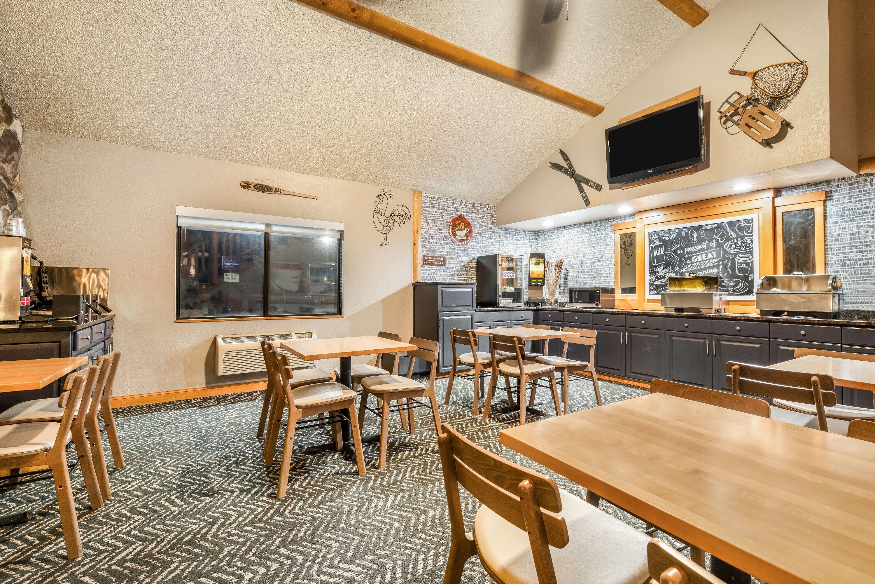 Breakfast Area | AmericInn by Wyndham Chamberlain - Conference Center
