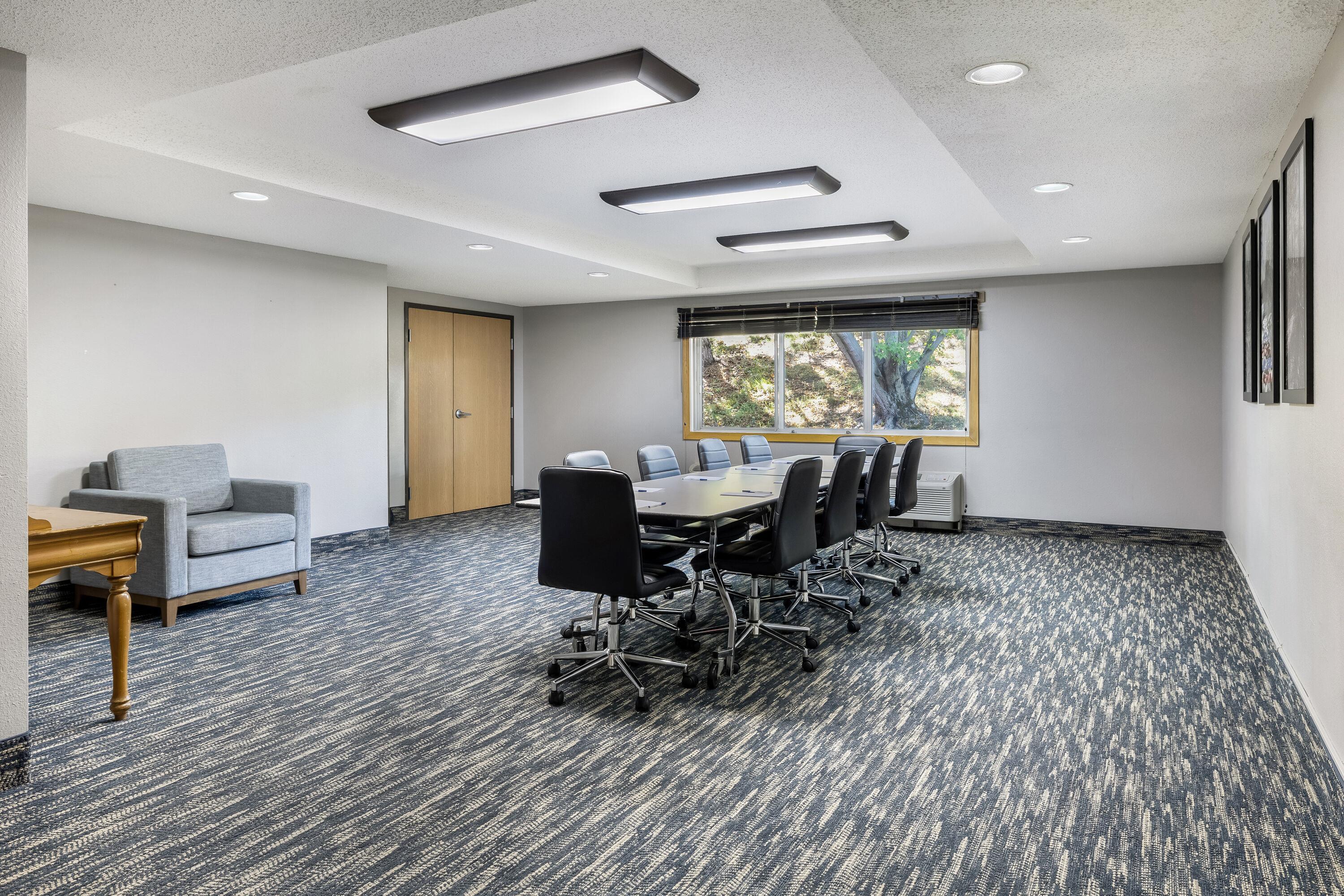 Meeting Room | AmericInn by Wyndham Stillwater