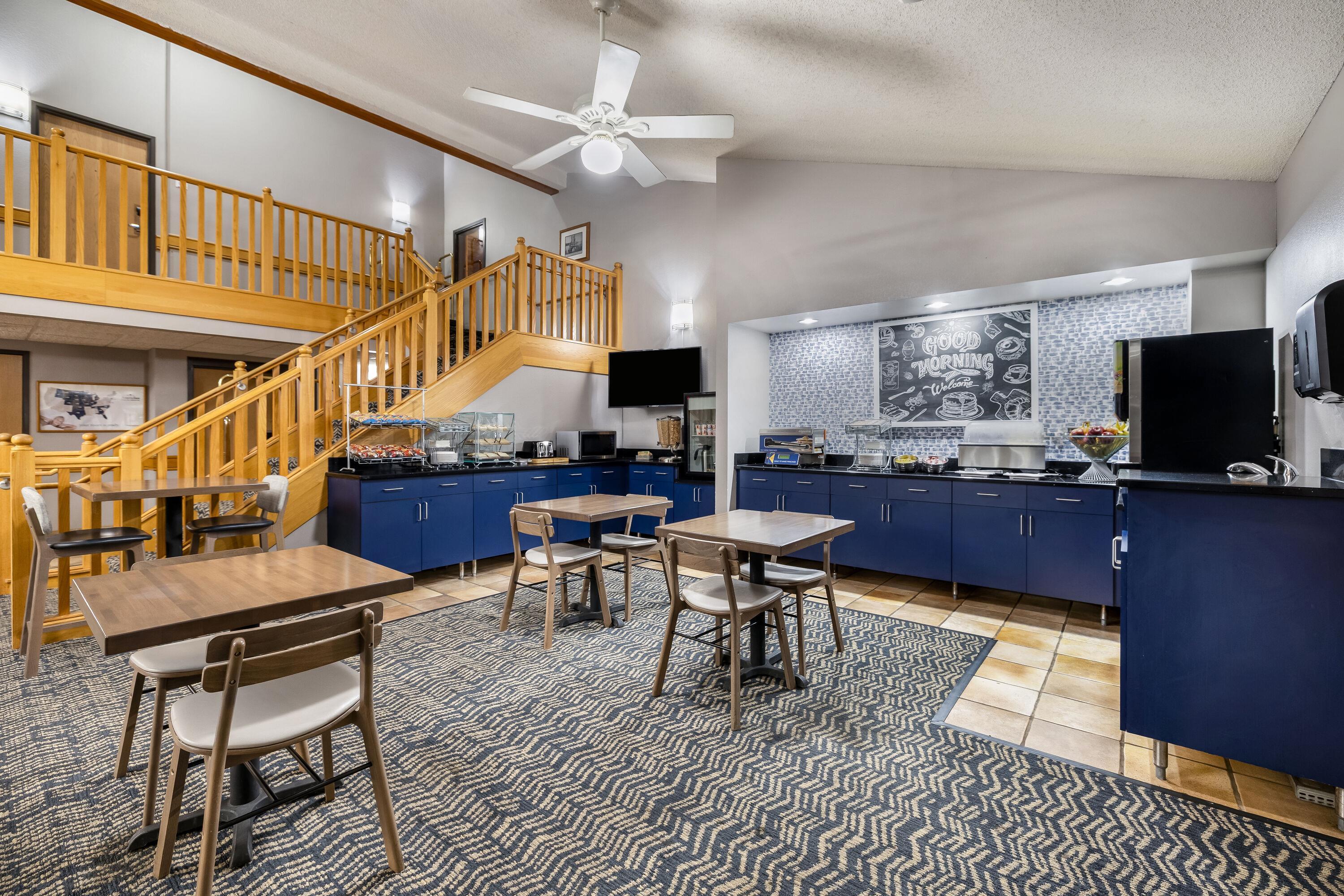 Breakfast Area | AmericInn by Wyndham Stillwater