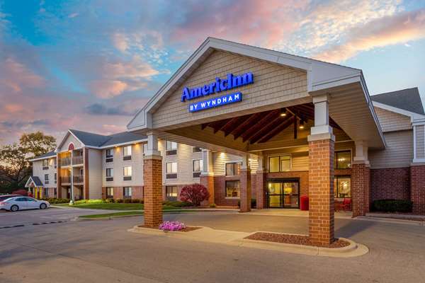 Exterior view - AmericInn Lodge & Suites Monona