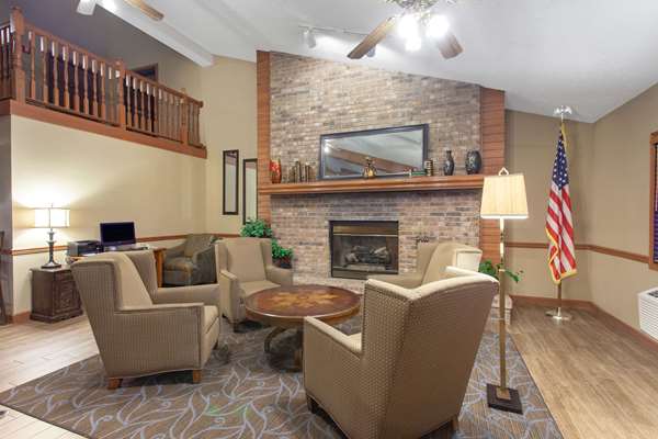  - AmericInn Lodge & Suites Hutchinson