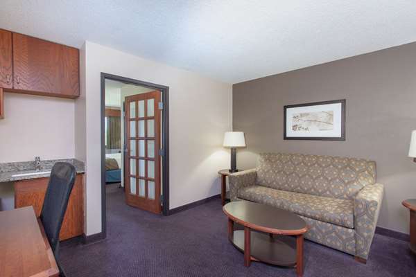 Suite - AmericInn Lodge & Suites Hutchinson