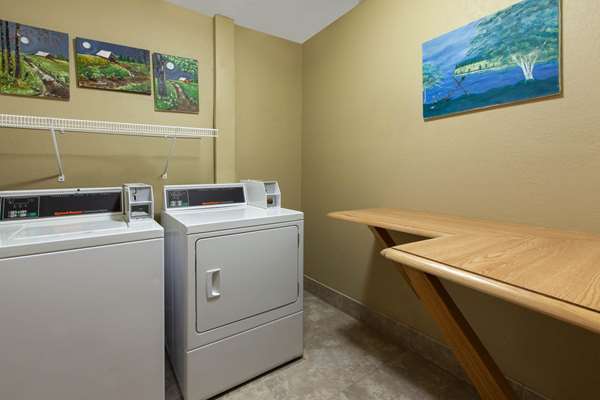 Amenities - AmericInn Petoskey