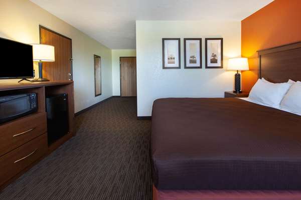  - AmericInn Petoskey