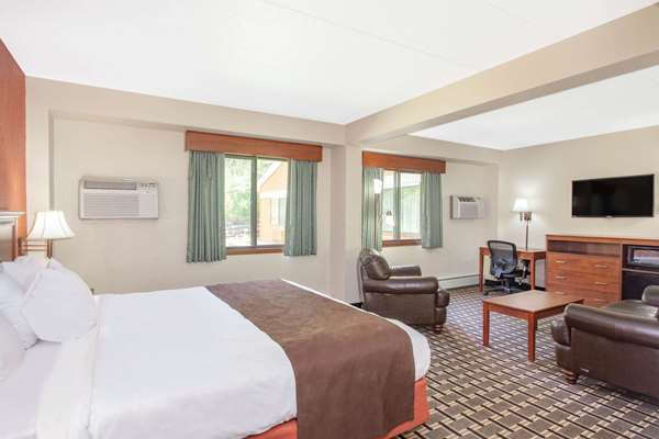 Suite - AmericInn Lodge & Suites Cloquet