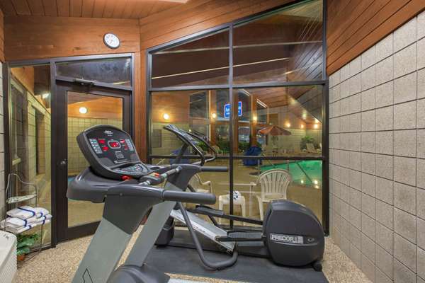 Fitness/ Exercise Room - AmericInn Cedar Falls