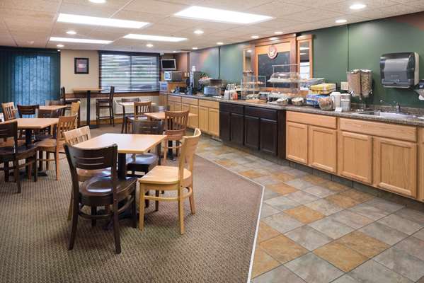  - AmericInn Lodge & Suites Valley City - I-94, Exit 292