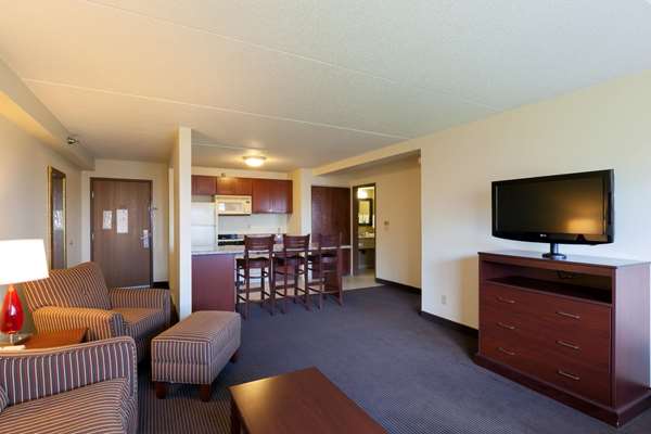 Suite - AmericInn Lodge & Suites Valley City - I-94, Exit 292