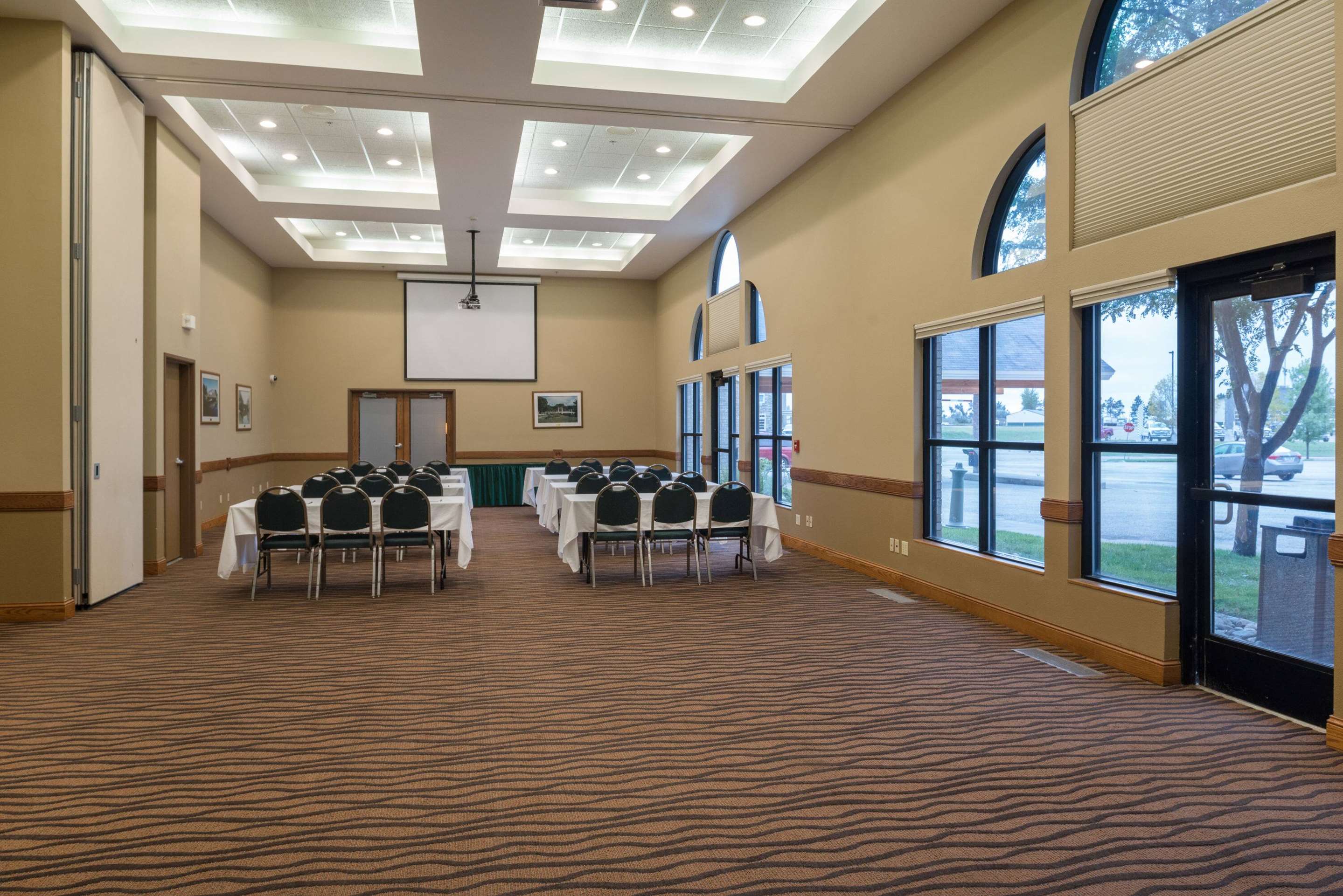Meeting Room | AmericInn by Wyndham Valley City - Conference Center