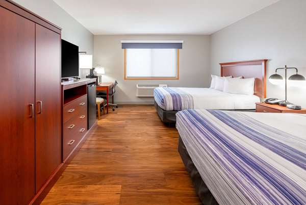 2 Queen Beds, Pet Friendly Room, Non-Smoking
