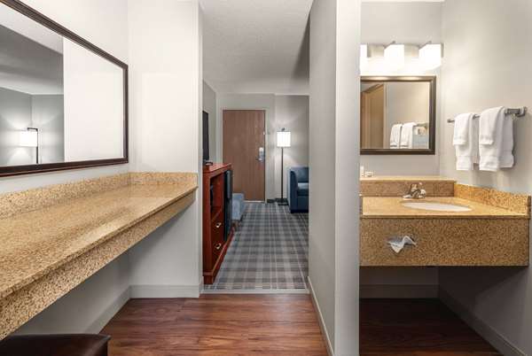 2 Double Beds, Suite, Non-Smoking