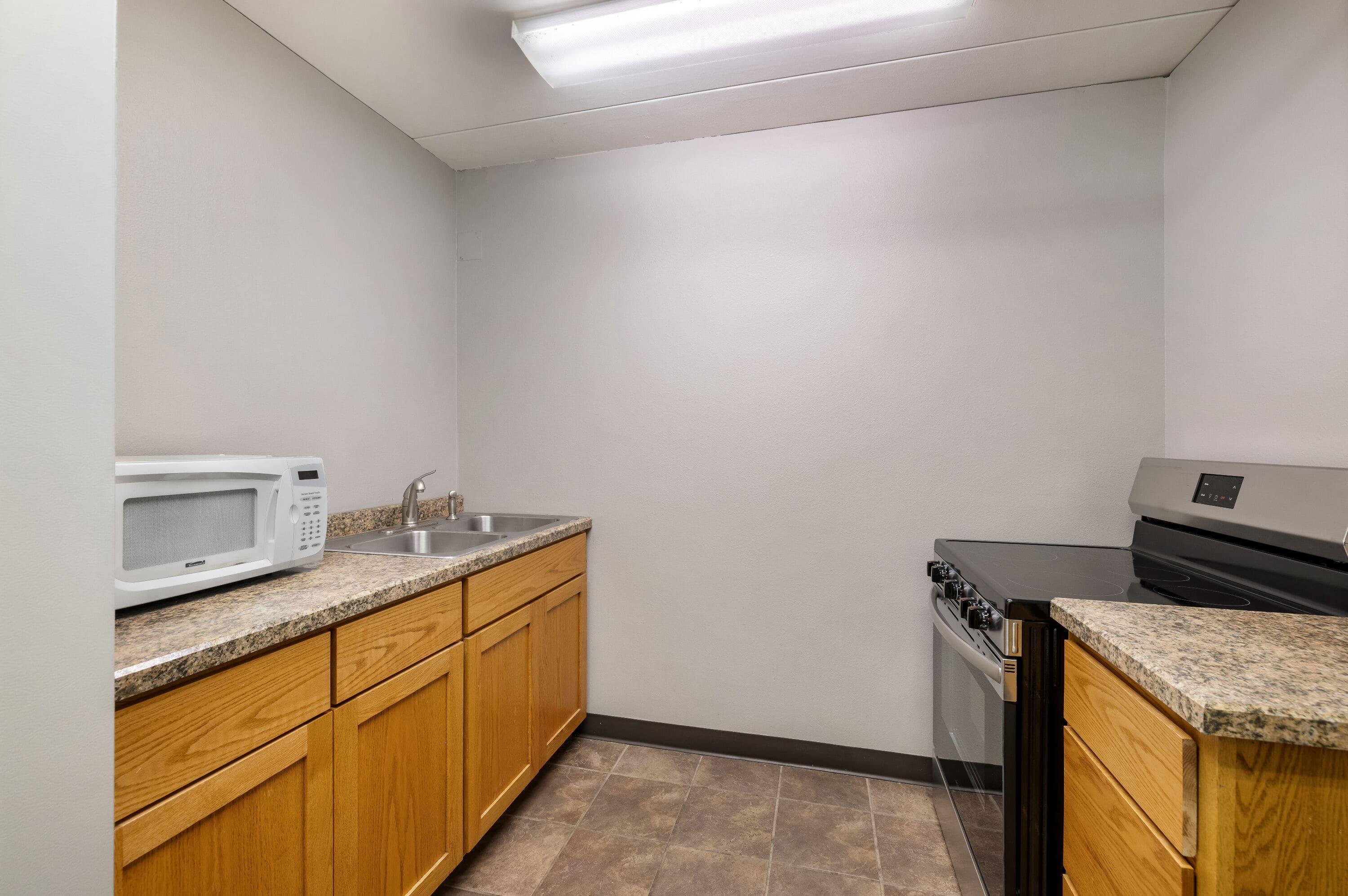 Meeting Room | AmericInn by Wyndham Valley City - Conference Center