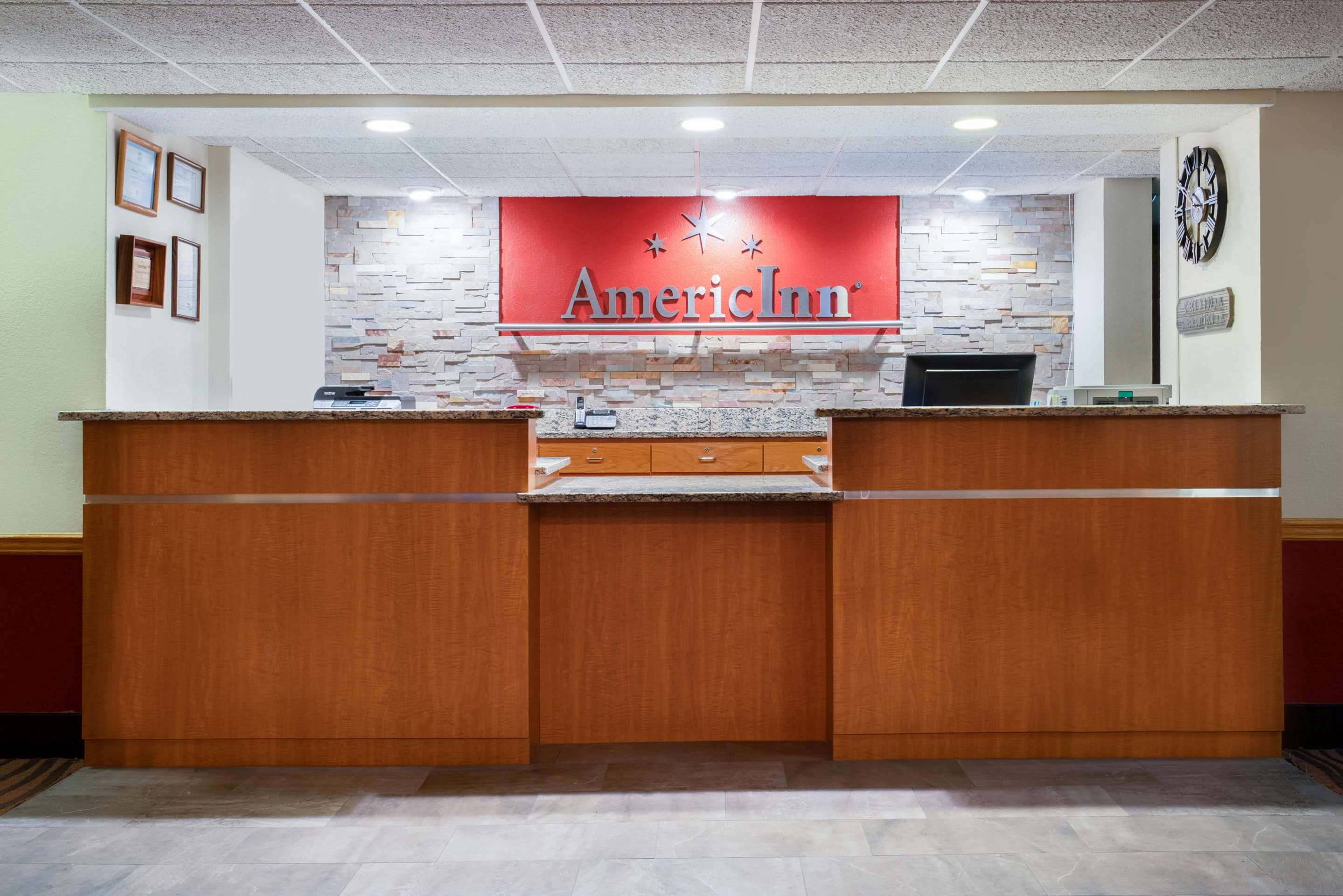 Lobby | AmericInn by Wyndham Park Rapids