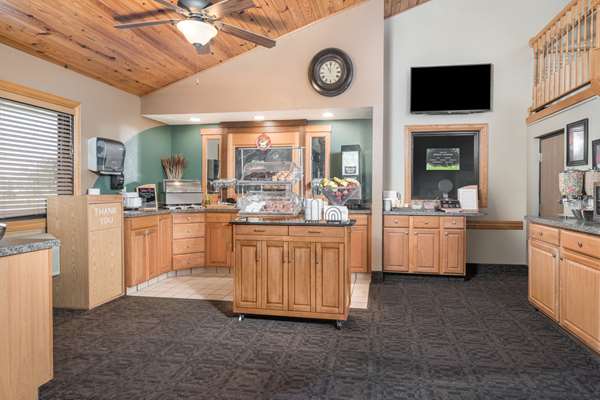  - AmericInn Lodge & Suites Bismarck - I-94, Exit 159