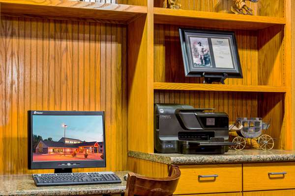 Conference Area - AmericInn Medora