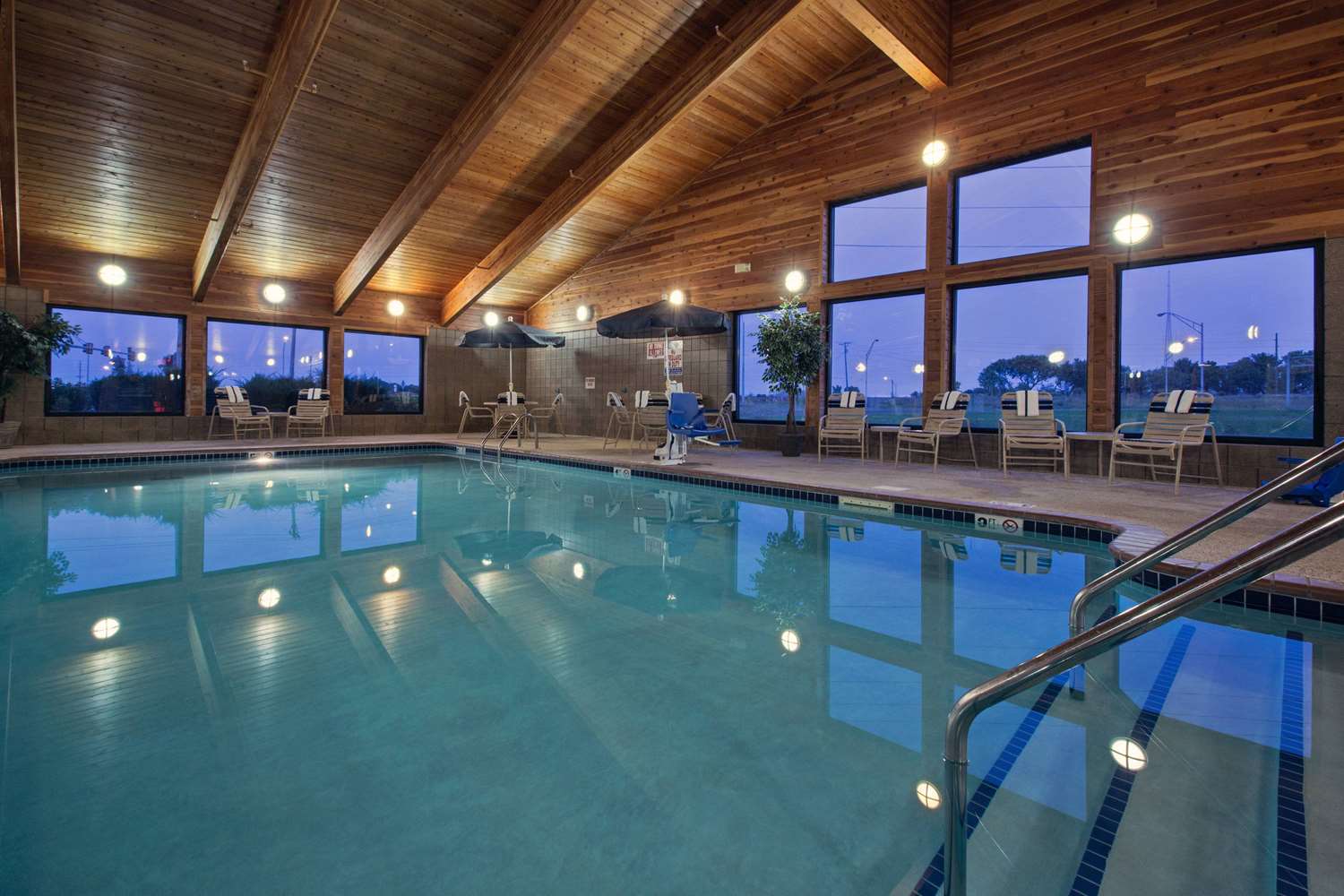 AmericInn Lodge & Suites Fort Dodge, IA See Discounts