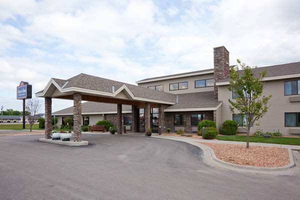 Exterior view - AmericInn Lodge & Suites Thief River Falls